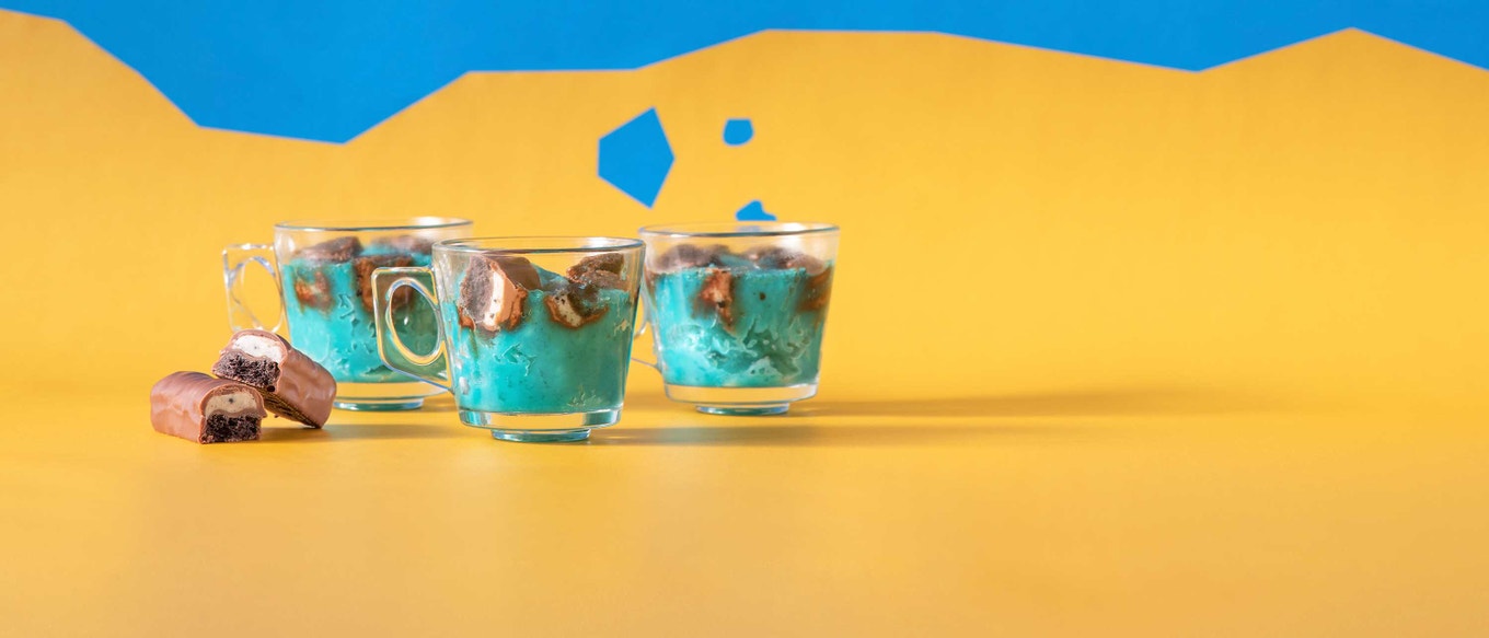 TWIX® Cookies & Creme-Tassenkuchen