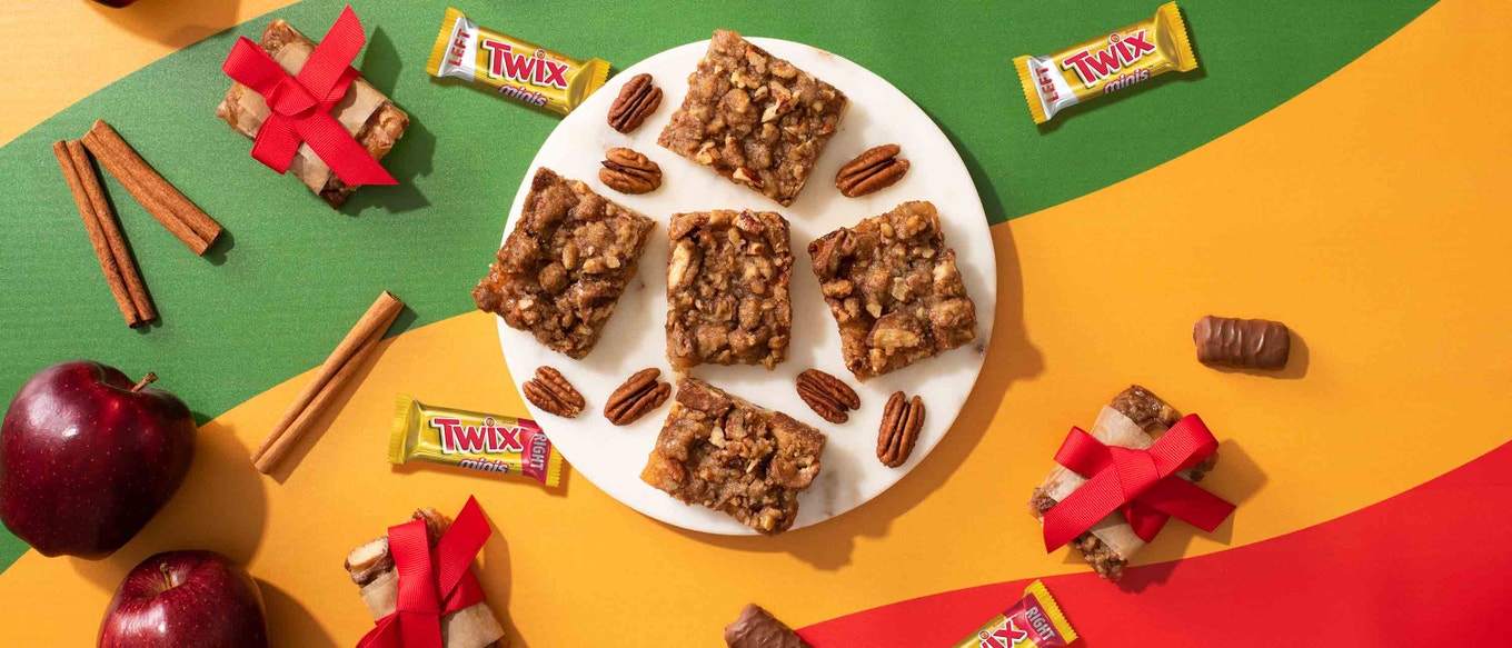 TWIX® Apple Pie Bars
