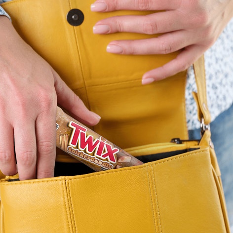 TWIX Snickerdoodle Cookie Chocolate Candy Bars, Share Size - 2.82 Oz Pack  