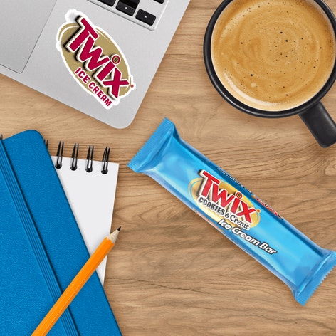 TWIX Cookies & Cream Milk Chocolate Ice Cream Bar, 2.9 Oz