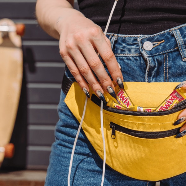 TWIX Caramel Miniature Stand Up Pouch Treating Size, 5.0 Oz