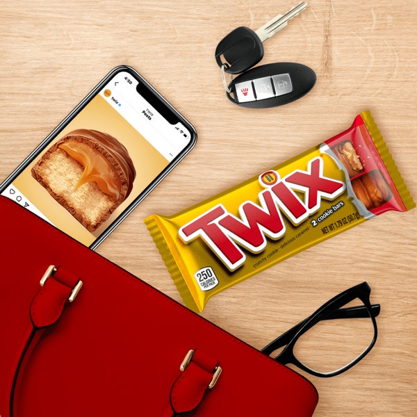 TWIX Caramel Full Size Candy Bar, 1.79oz